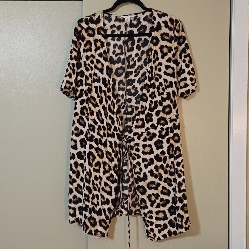 H&M Animal Print Front Tie Coverup Size Large